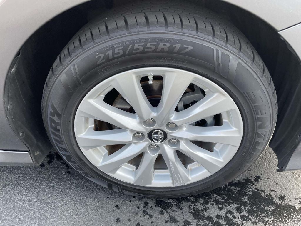 2019 Toyota Camry LE