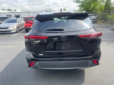 2022 Toyota Highlander L