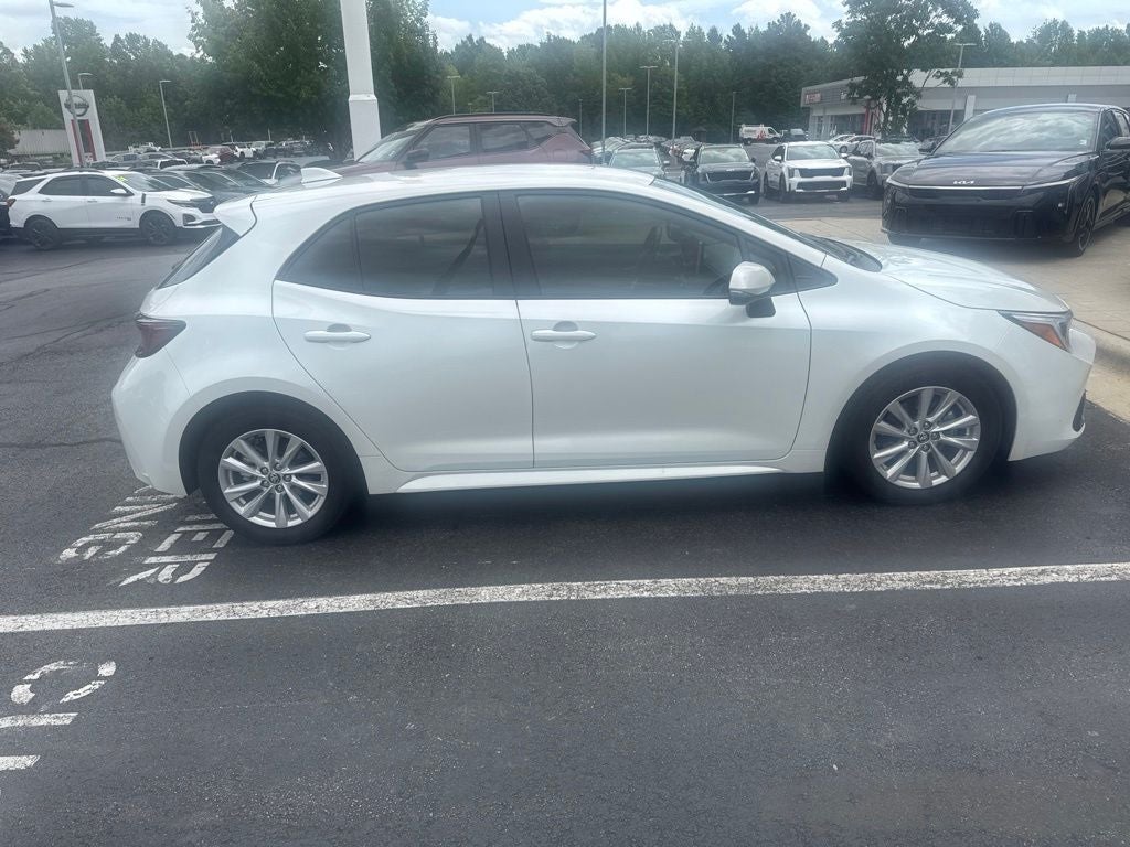 2025 Toyota Corolla Hatchback SE