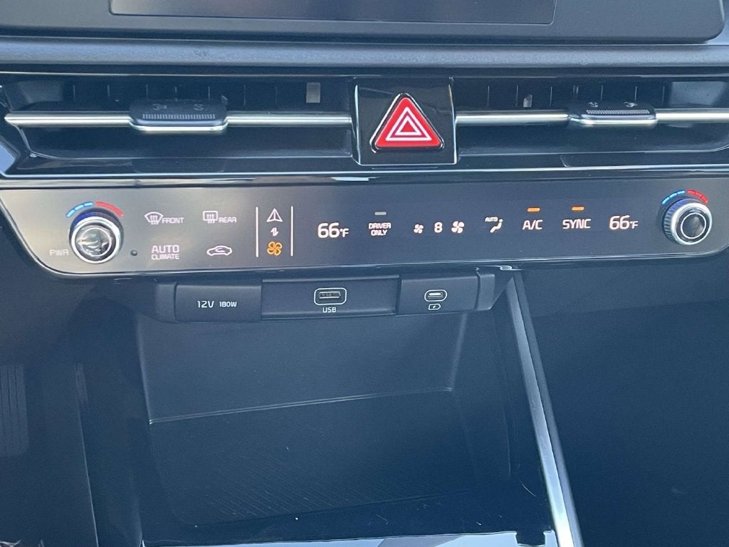 2025 Kia Niro LX