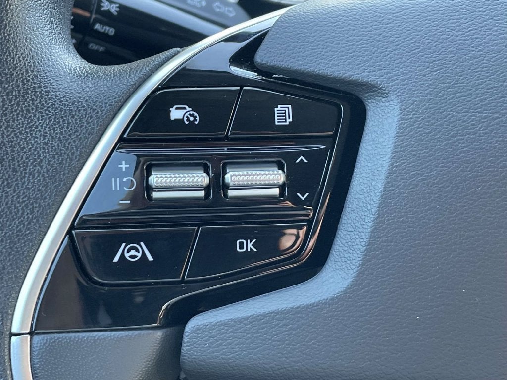 2025 Kia Niro LX