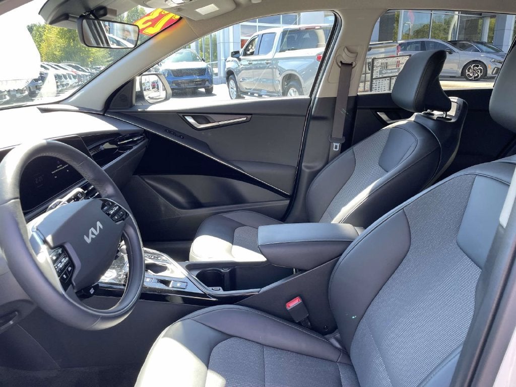 2023 Kia Niro EX