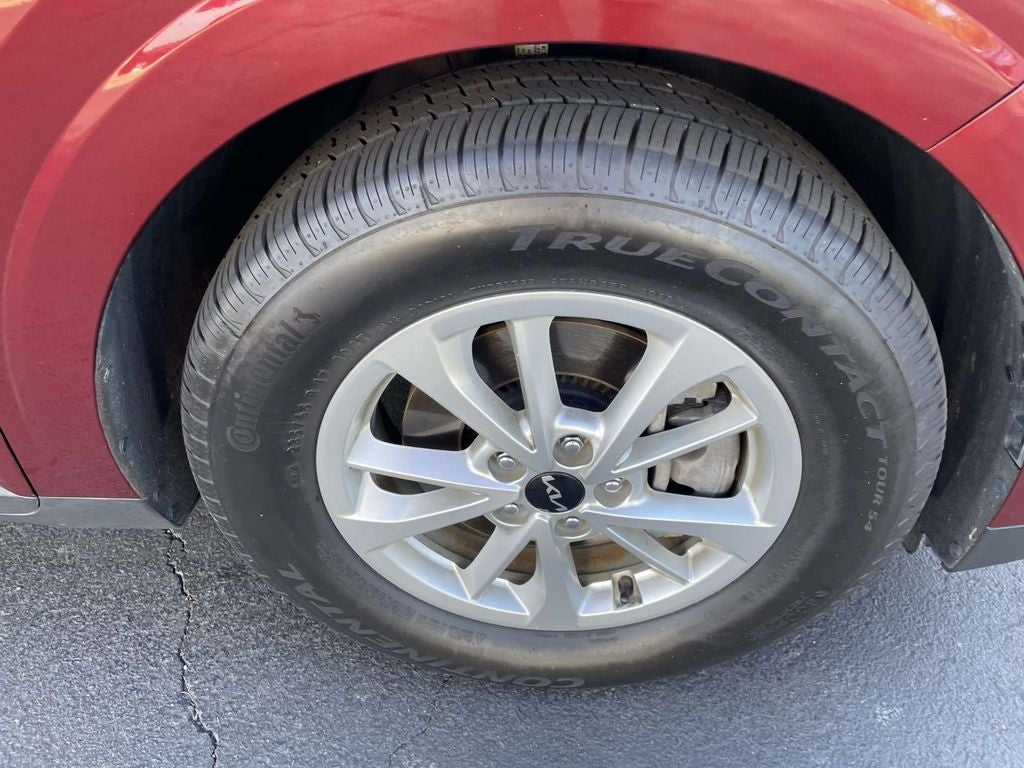 2024 Kia Carnival LX