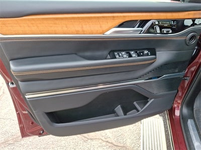 2024 Jeep Grand Wagoneer L Series III