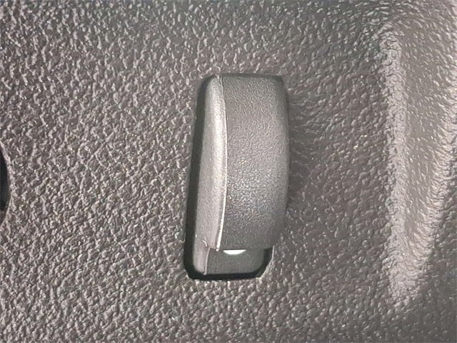 2009 Saturn Sky Base