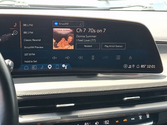 2025 Cadillac XT4 Premium Luxury