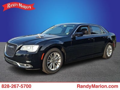 2021 Chrysler 300 Touring