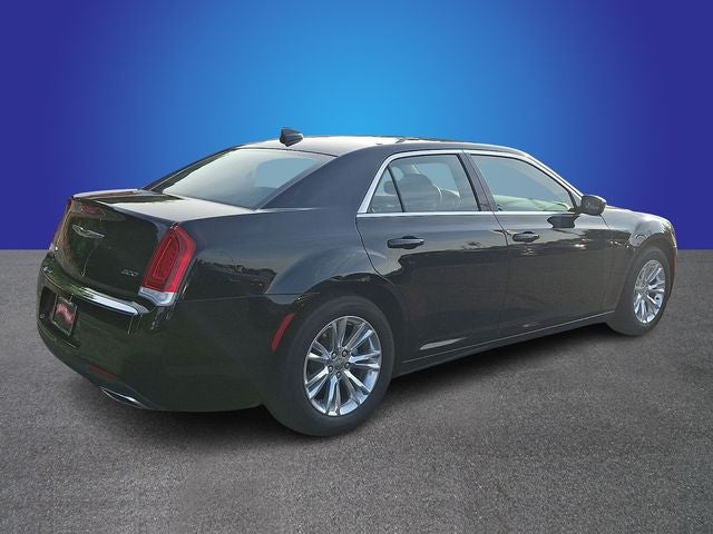 2021 Chrysler 300 Touring
