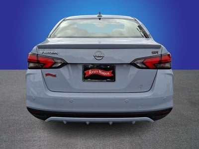 2024 Nissan Versa 1.6 SR