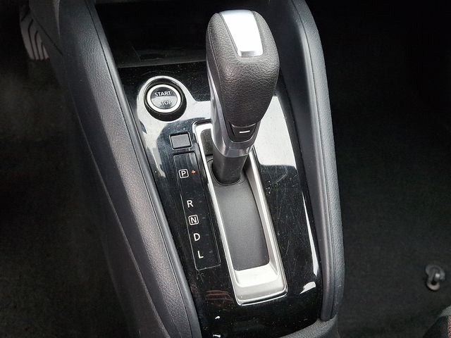 2024 Nissan Versa 1.6 SR