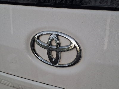 2020 Toyota Sienna LE 8 Passenger