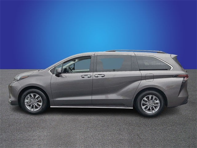 2024 Toyota Sienna XLE 7 Passenger