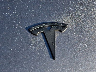 2023 Tesla Model 3 Base