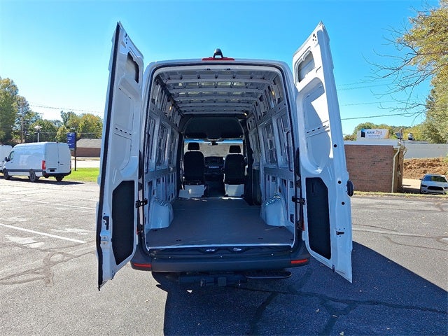 2025 Mercedes-Benz Sprinter 2500 Cargo 170 WB High Roof