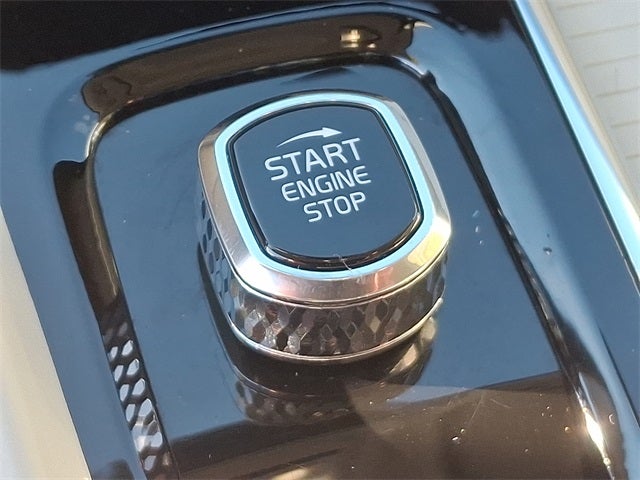 2025 Volvo XC60 B5 Core