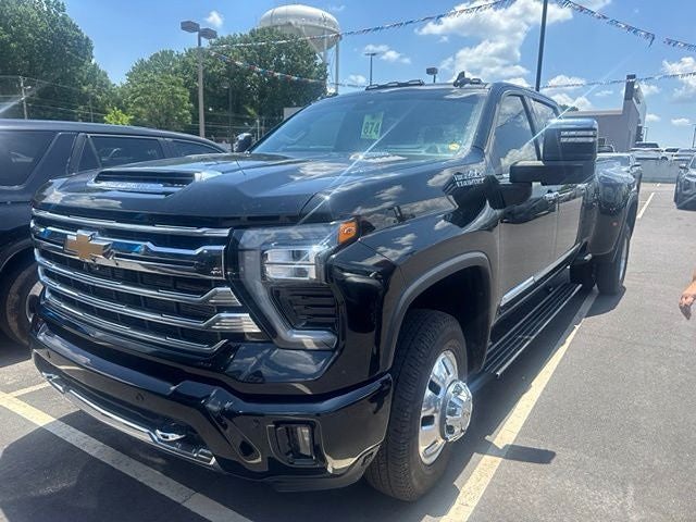 2025 Chevrolet Silverado 3500HD High Country