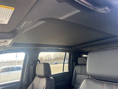 2025 Chevrolet Suburban RST