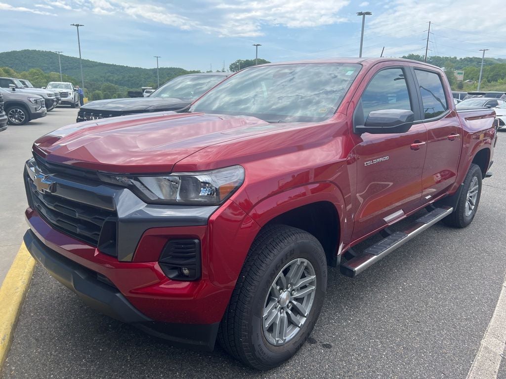 2024 Chevrolet Colorado 4WD LT Crew Cab Short Box's photo