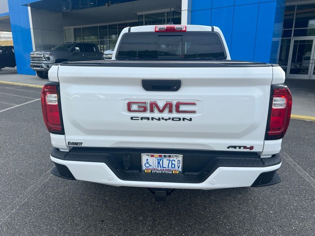 2024 GMC Canyon AT4