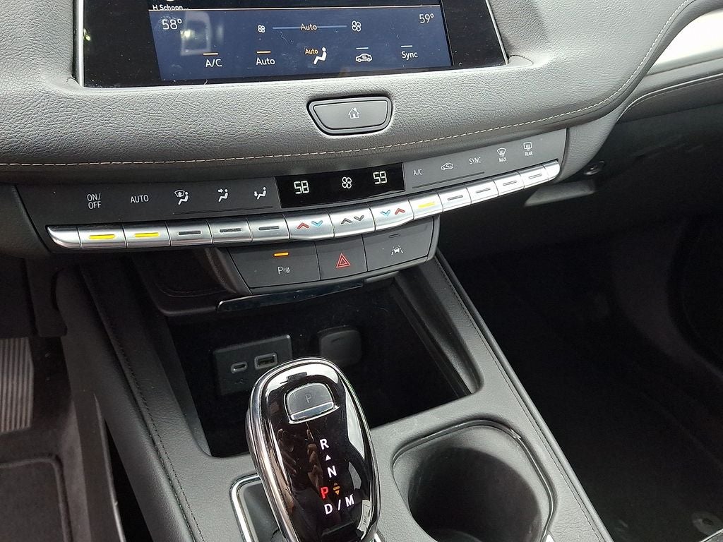 2023 Cadillac XT4 Premium Luxury