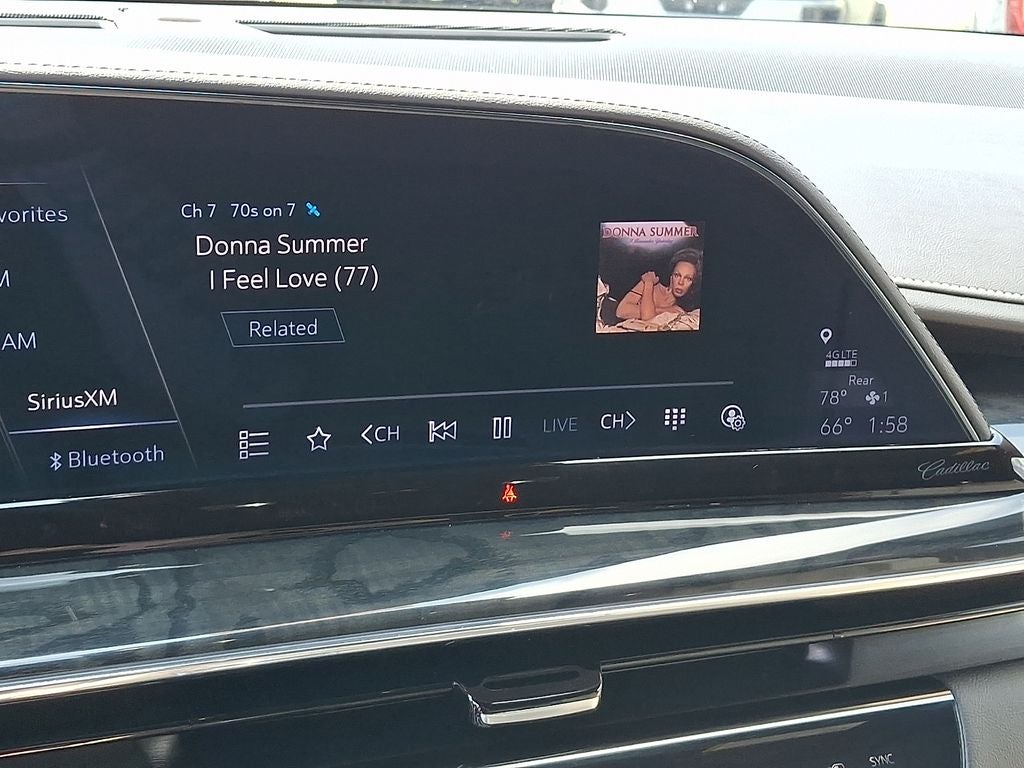 2024 Cadillac Escalade ESV Premium