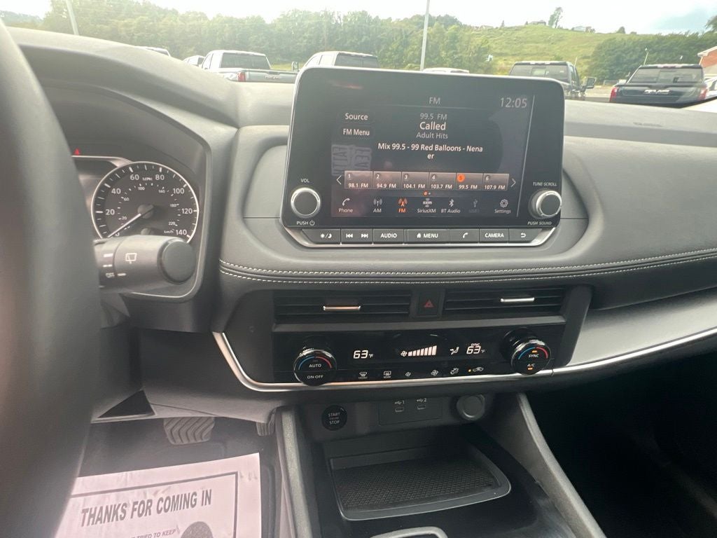 2025 Nissan Rogue SV