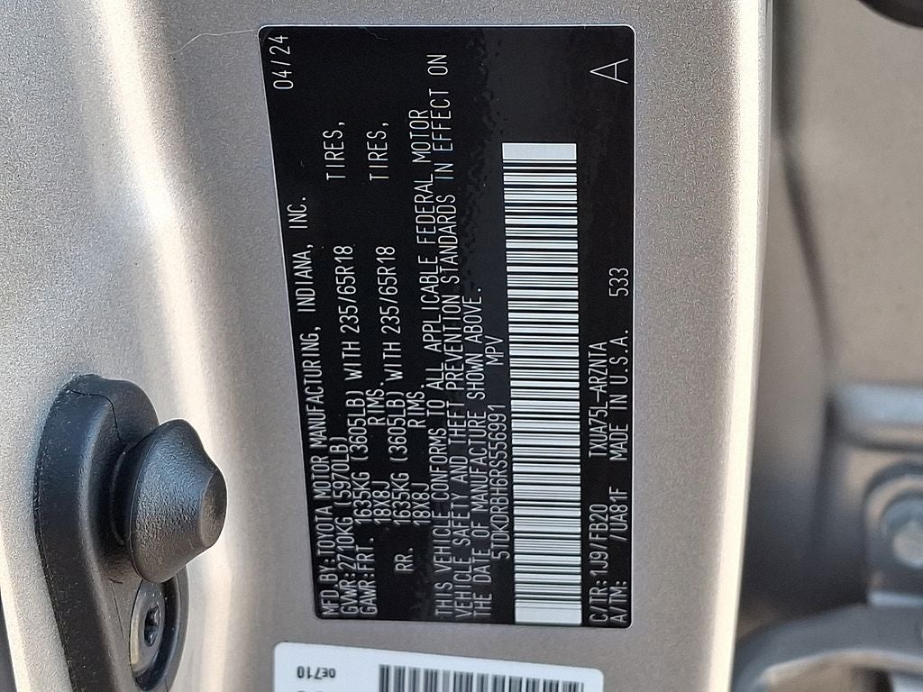 2024 Toyota Highlander LE