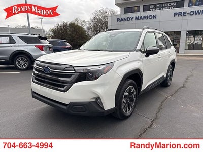 2025 Subaru Forester Premium