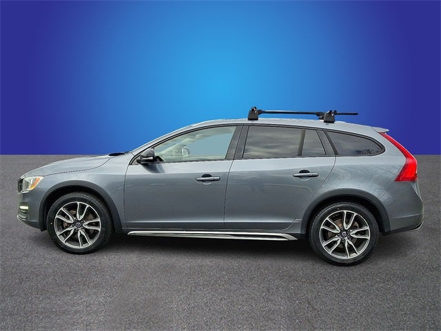 2016 Volvo V60 Cross Country T5