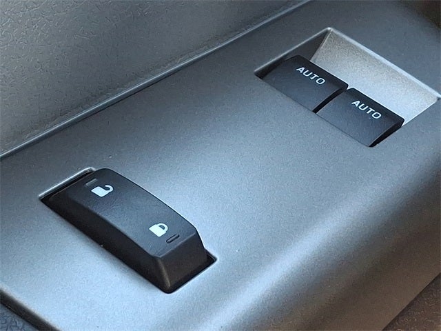 2023 Ford F-650SD Base