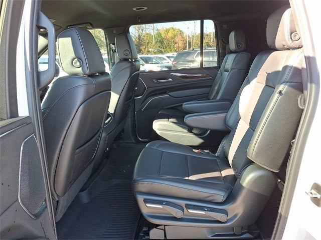 2024 Cadillac Escalade ESV Luxury