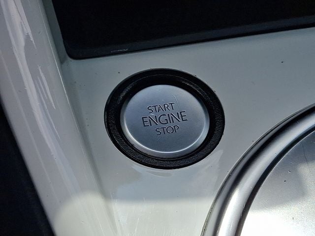 2018 Volkswagen Beetle 2.0T SE