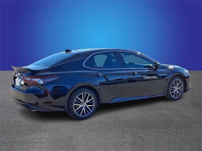 2022 Toyota Camry XLE