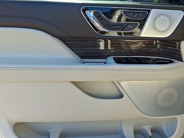 2024 Lincoln Navigator Black Label