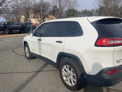 2015 Jeep Cherokee Sport