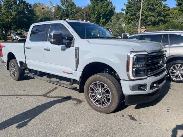 2024 Ford Super Duty F-350 SRW Pickup XLT