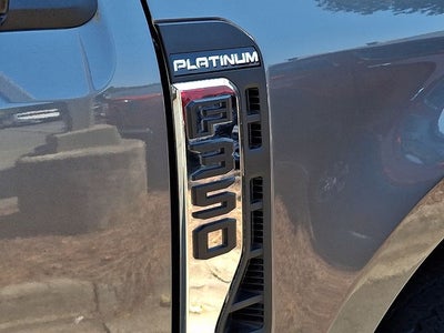2023 Ford Super Duty F-350 SRW Pickup Platinum