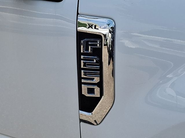 2022 Ford Super Duty F-250 Pickup XL
