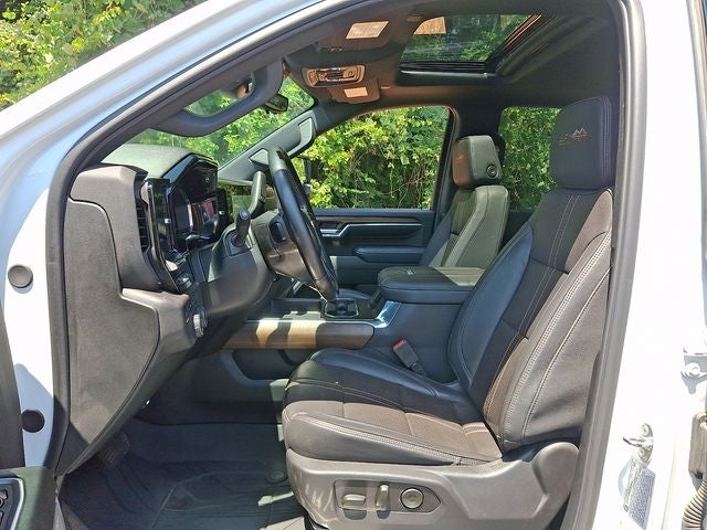 2024 Chevrolet Silverado 3500HD High Country