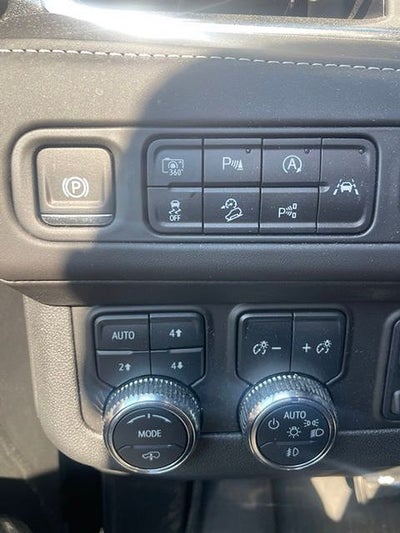 2024 GMC Yukon Denali Ultimate Denali Ultimate