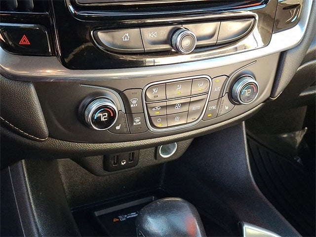 2022 Chevrolet Traverse LT Leather