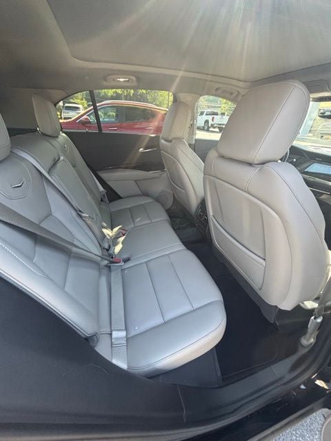 2023 Cadillac XT4 FWD Premium Luxury