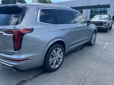 2024 Cadillac XT6 FWD Premium Luxury