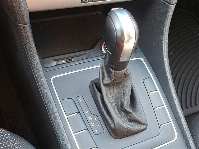 2018 Volkswagen Passat 2.0T R-Line