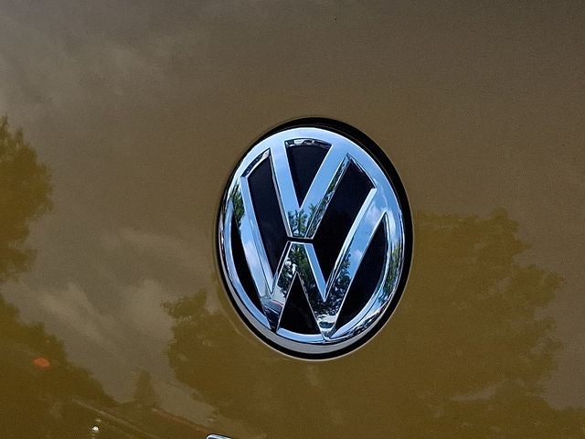 2016 Volkswagen Beetle 1.8T Dune
