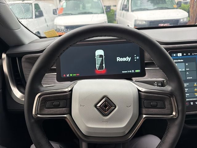 2025 Rivian R1S Adventure Dual Motor Standard Pack