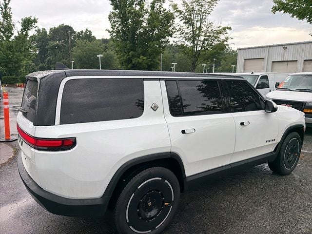 2025 Rivian R1S Adventure Dual Motor Standard Pack