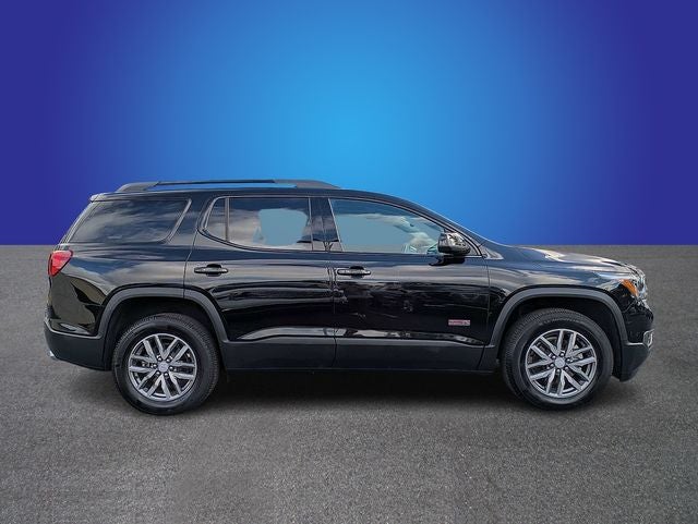 2017 GMC Acadia SLE-2
