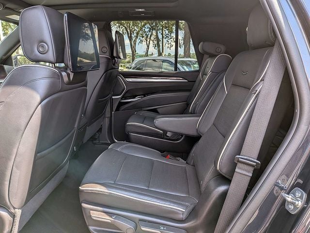 2025 Cadillac Escalade Premium Luxury