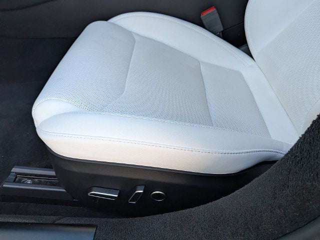 2022 Tesla Model S Base